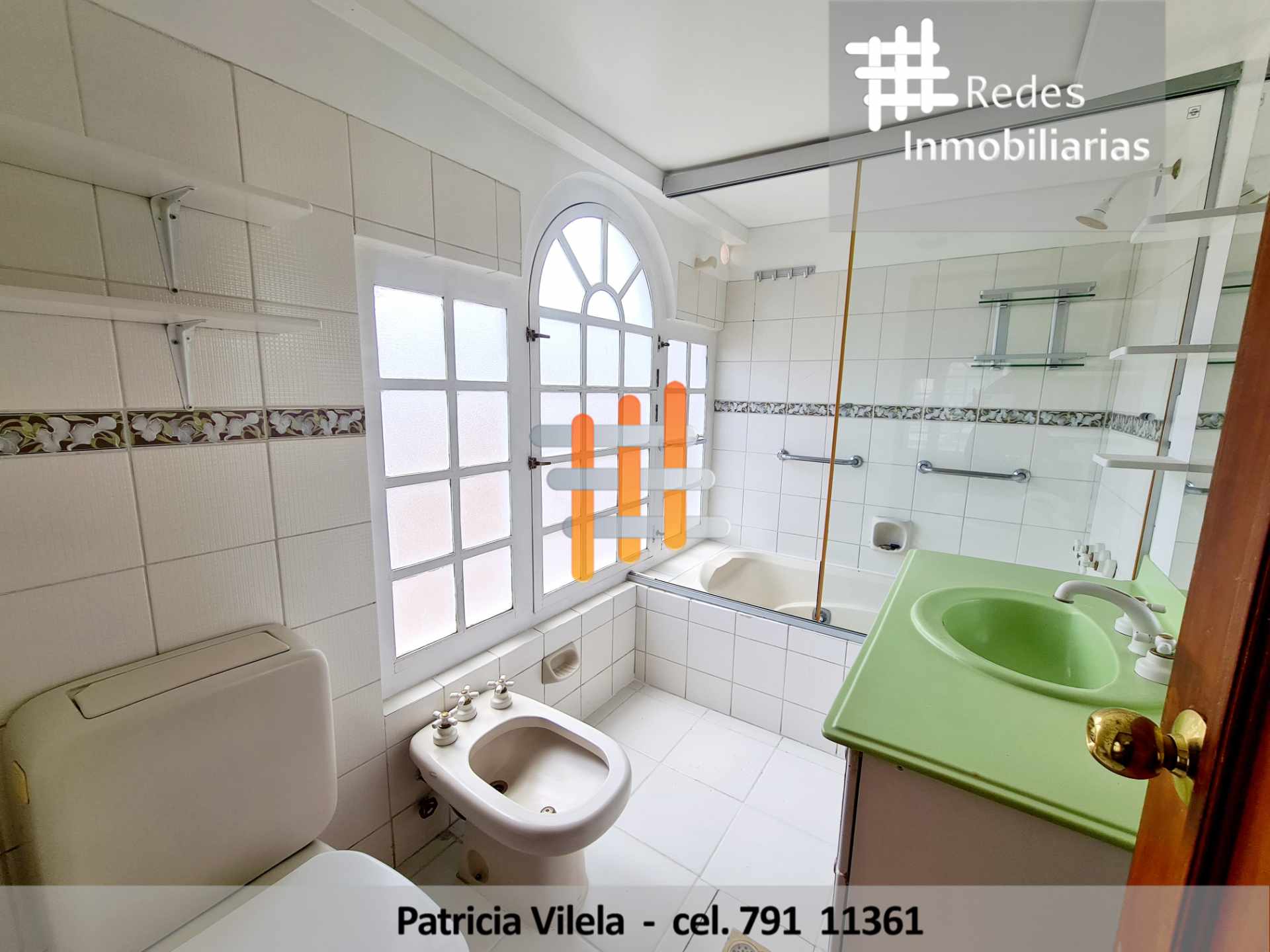 Departamento en AlquilerEN ALQUILER  DEPARTAMENTO EN CALACOTO SOBRE AV. PATIÑO 3 dormitorios 3 baños 1 parqueos Foto 7
