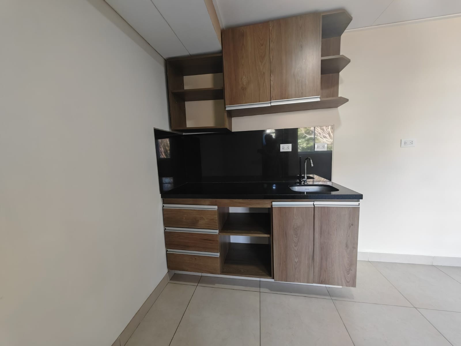 Departamento en Venta2DO ANILLO BUSCH FRENTE UNIFRANZ EDIFICIO SAYUBU Foto 5