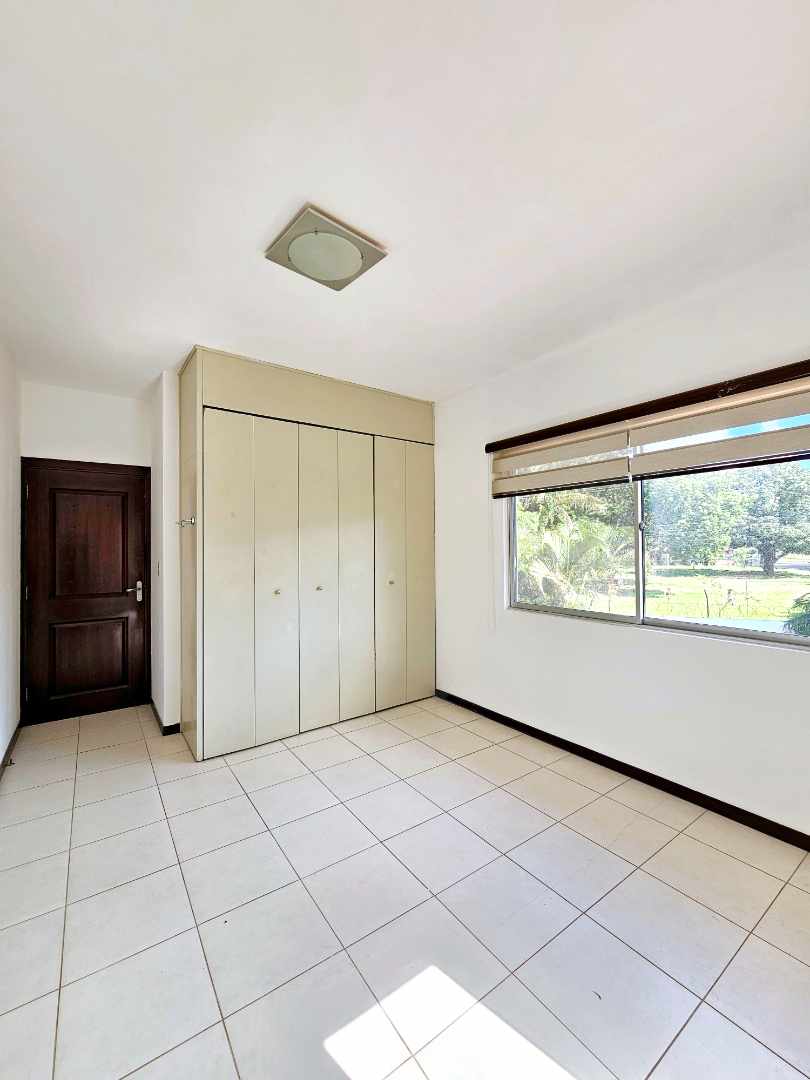 Casa en Entre 5to y 6to anillo Norte en Santa Cruz de la Sierra 3 dormitorios 3 baños 2 parqueos Foto 25