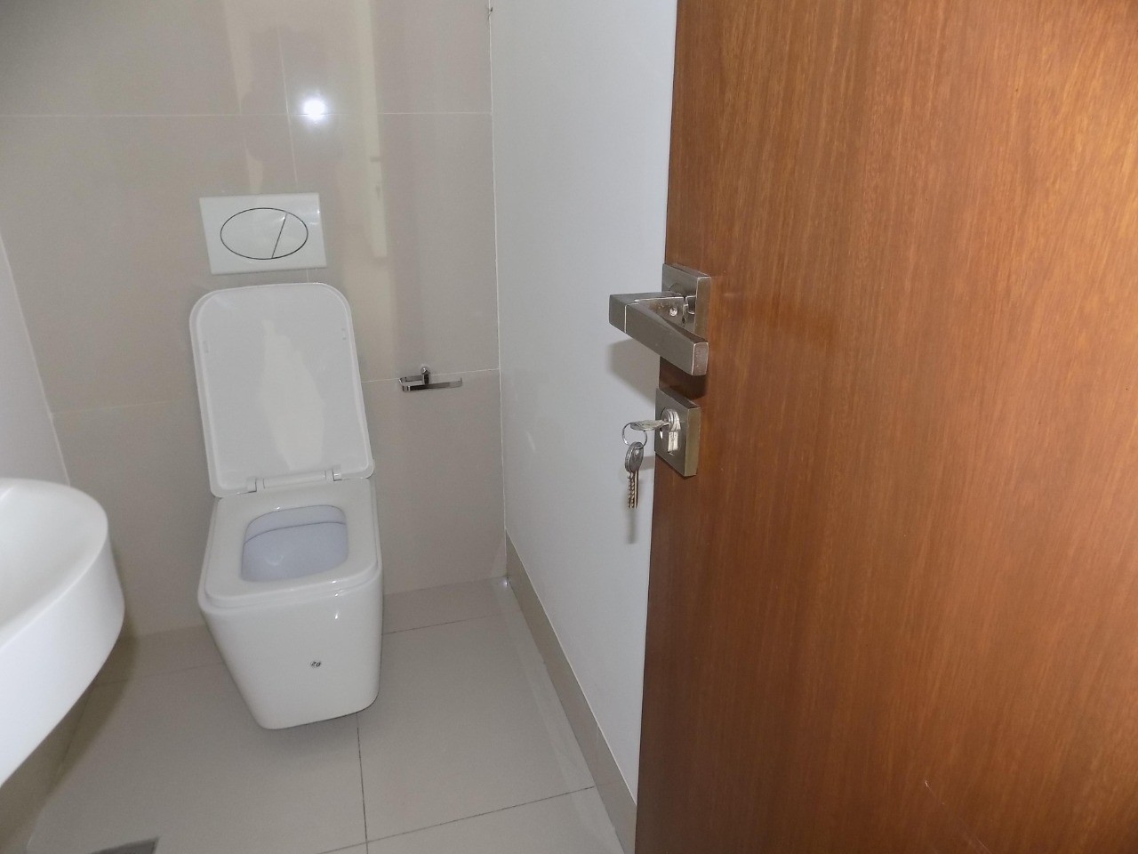 Casa en Entre 4to y 5to anillo Norte en Santa Cruz de la Sierra 3 dormitorios 4 baños 2 parqueos Foto 6