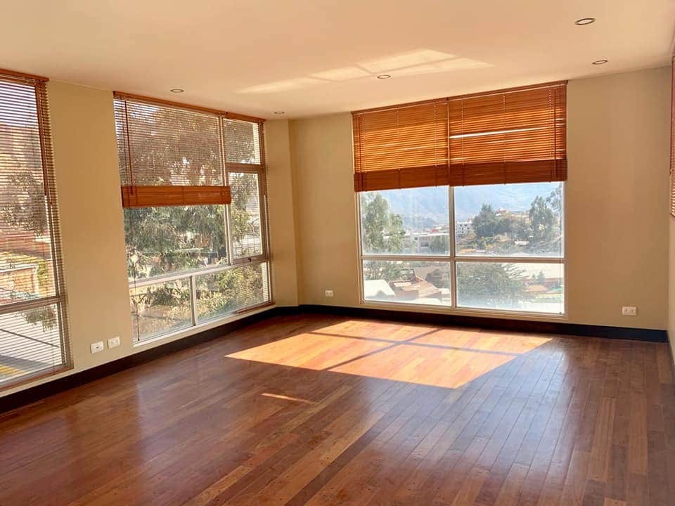 Departamento en VentaFinal Costanera de Calacoto Foto 8