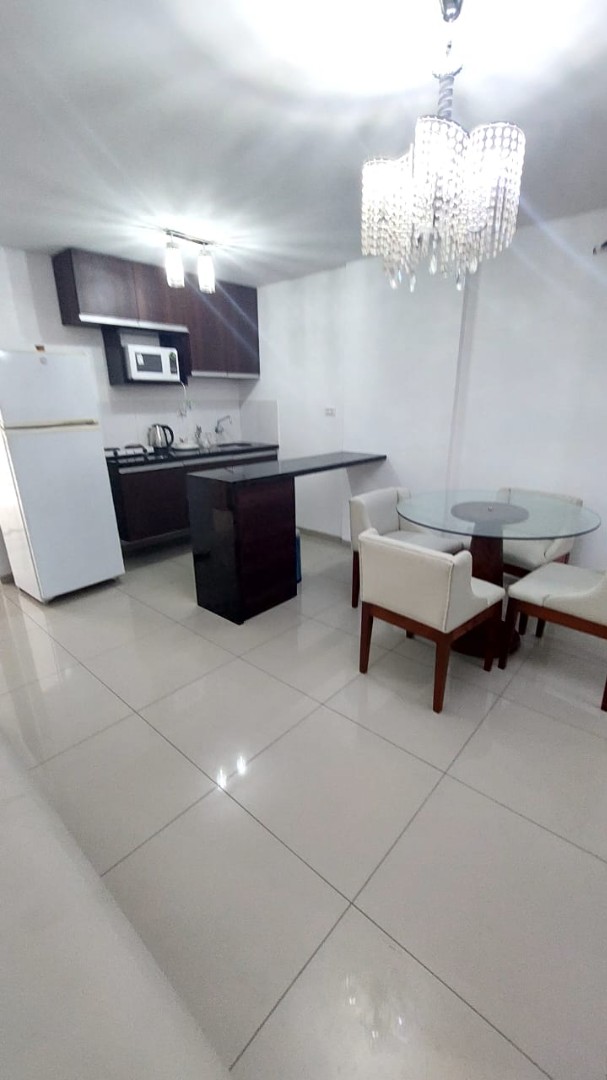 Departamento en AlquilerCondominio Baruc, equipetrol entre 2do y 3er anillo 1 dormitorios 1 baños  Foto 1