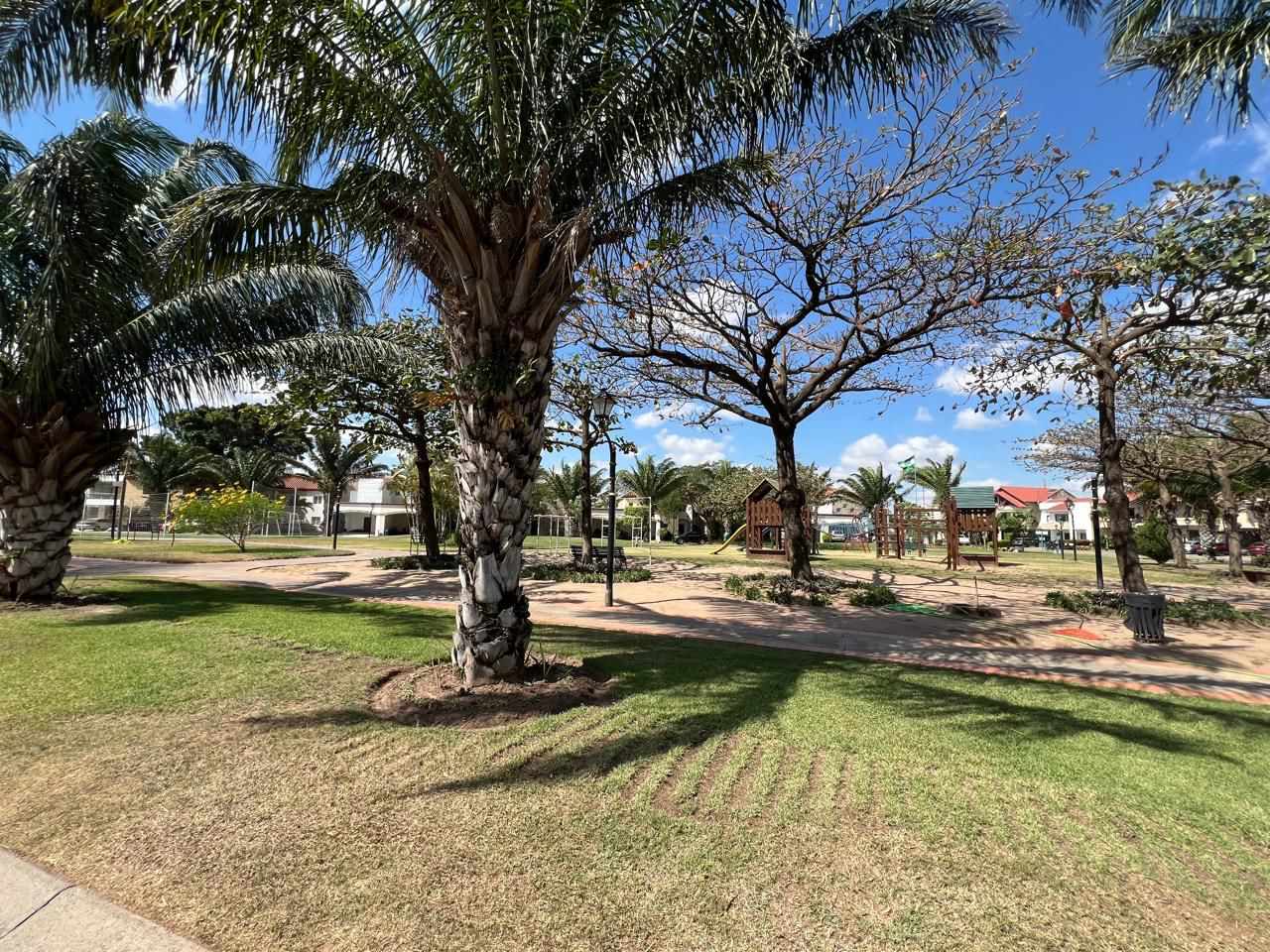 Casa en Entre 5to y 6to anillo Norte en Santa Cruz de la Sierra 4 dormitorios 4 baños 2 parqueos Foto 11