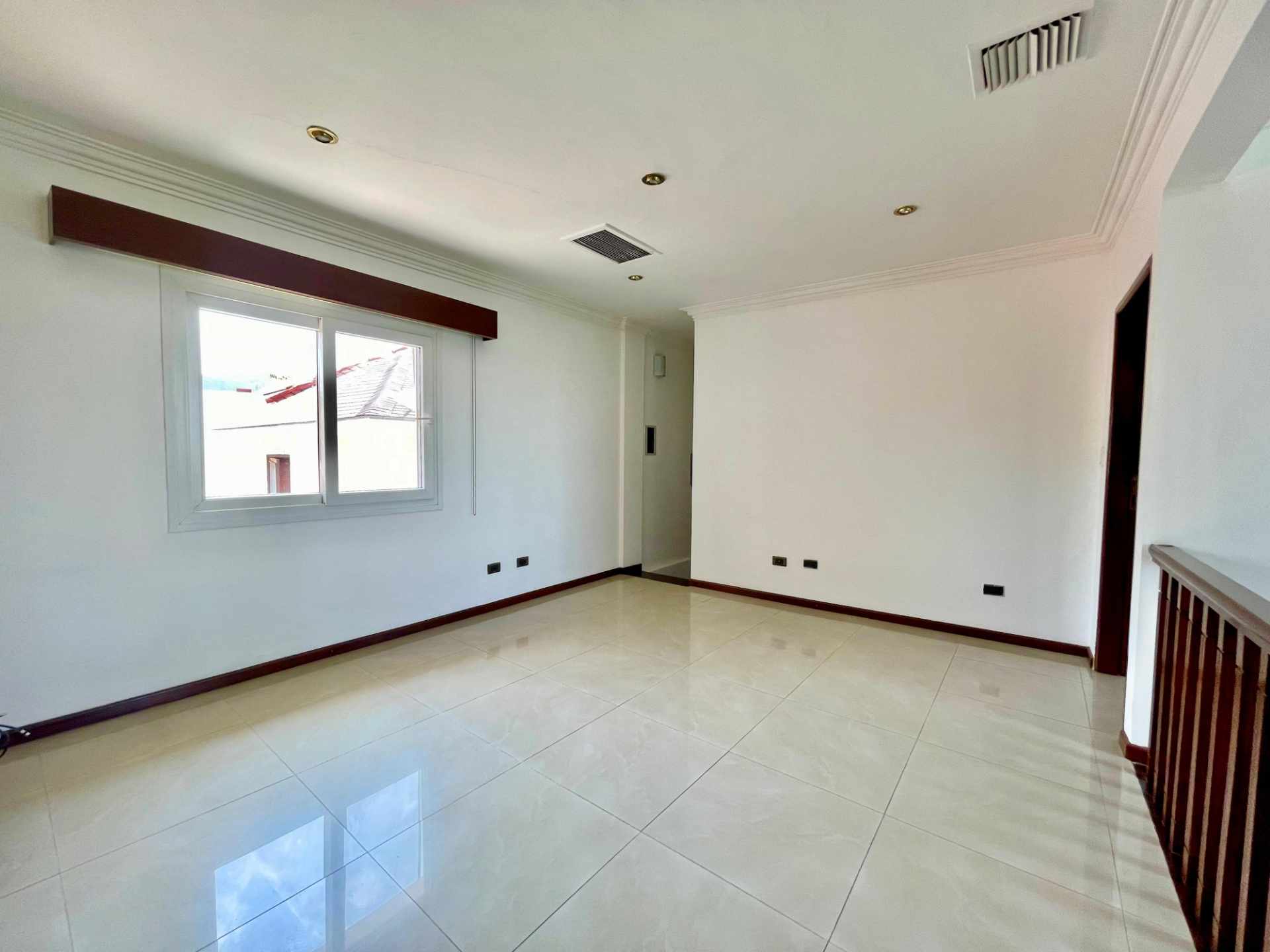 En Venta a $us 460,000 Foto 8