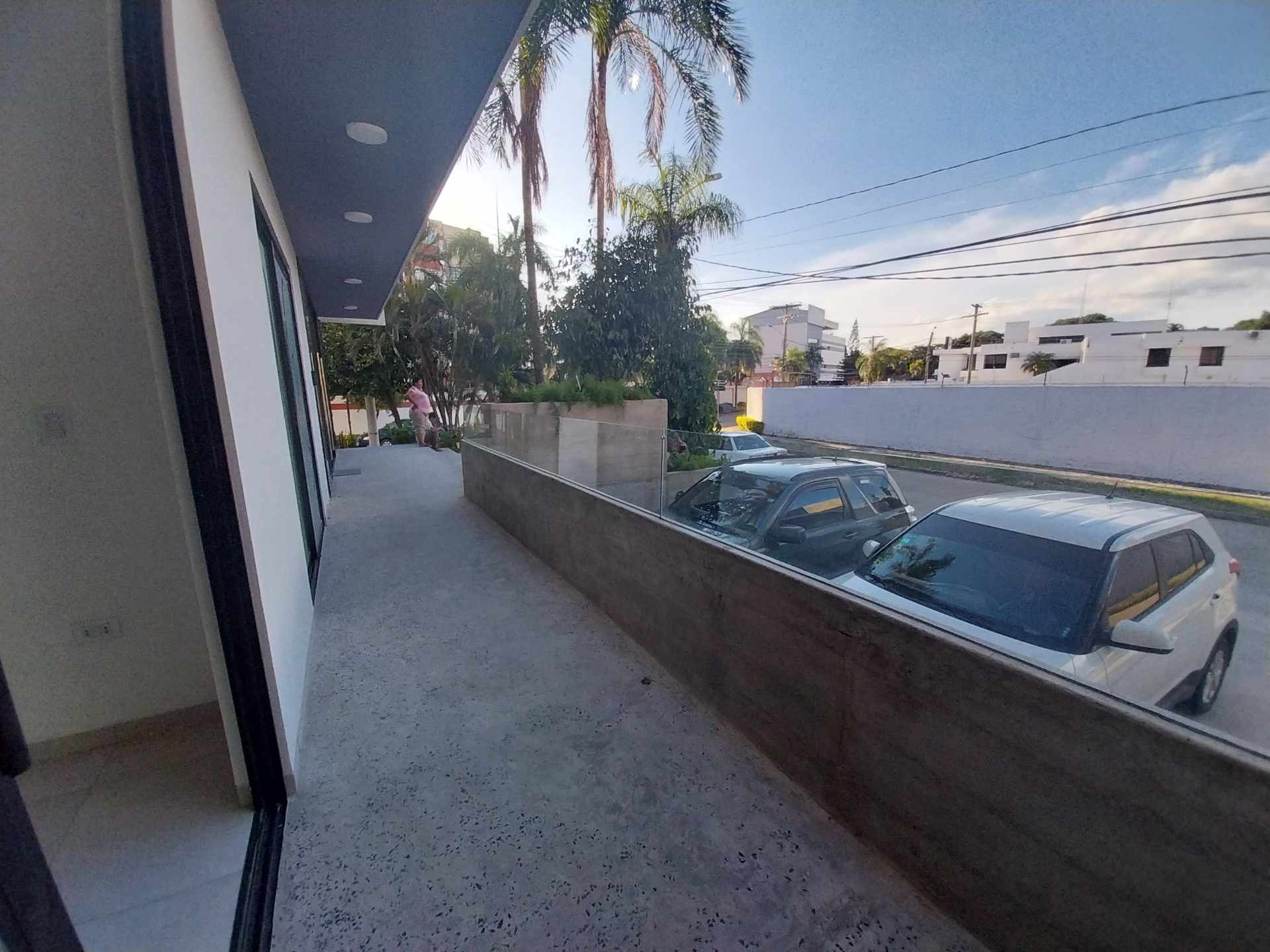 Oficina Av. Banzer entre 2dony 3er anillo Foto 7