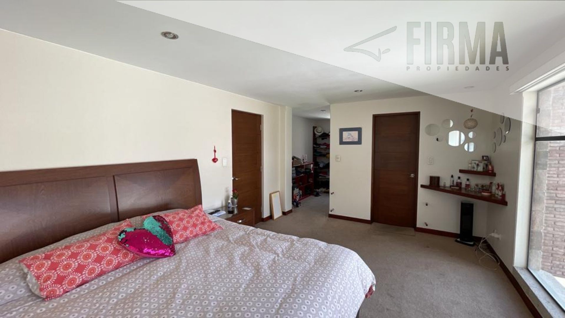 Casa en Koani en La Paz 3 dormitorios 4 baños 2 parqueos Foto 13