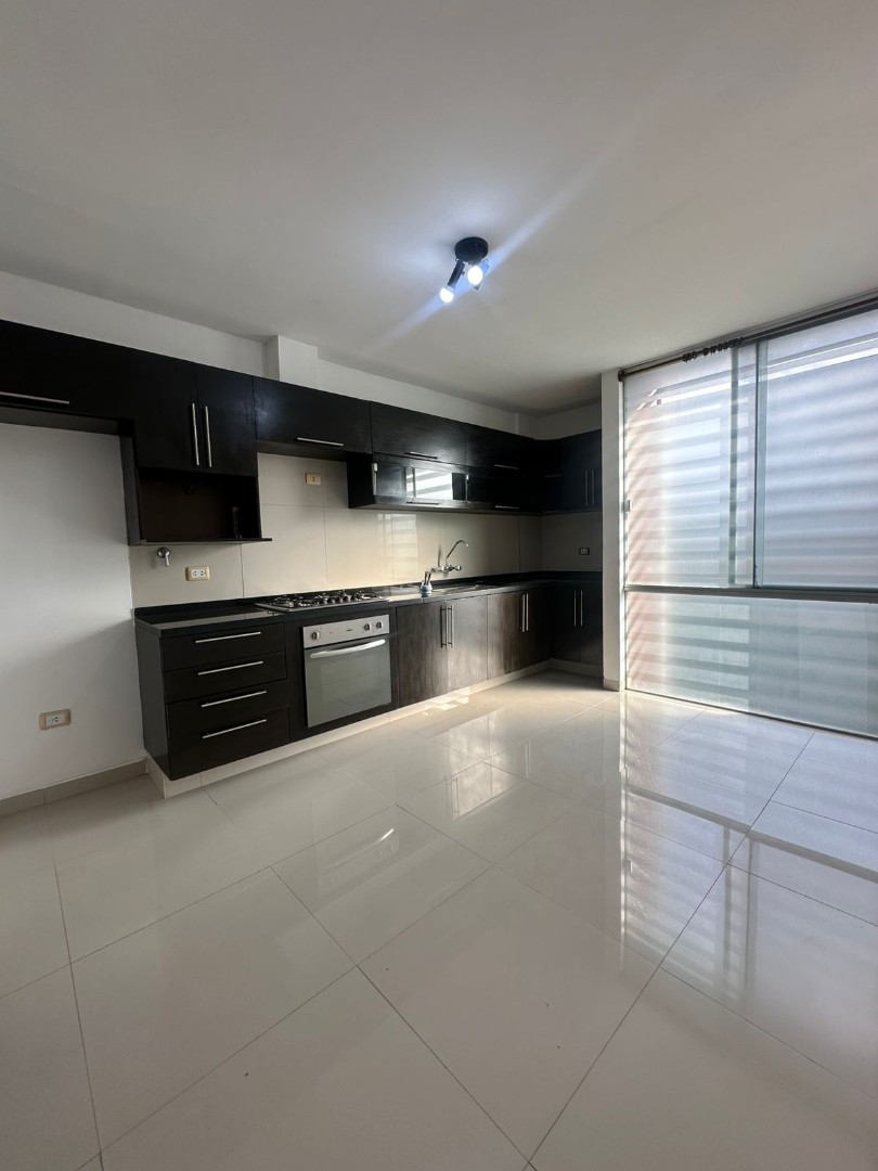 Departamento en AlquilerLAS PALMAS RESIDENCE 
AMPLIO DEPARTAMENTO EN ALQUILER 
3 DORMITORIOS  Foto 8