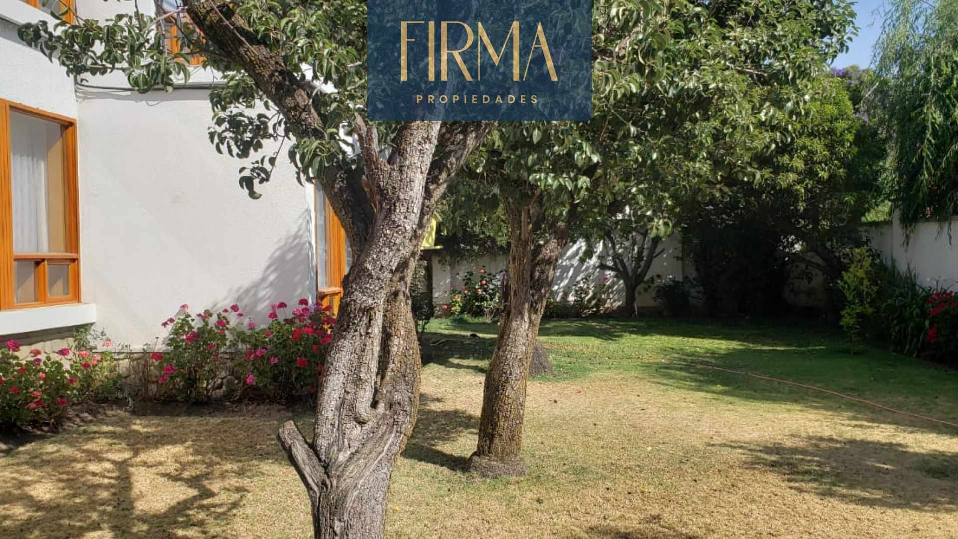 Casa en VentaCASA EN VENTA, CALACOTO 3 dormitorios 4 baños 3 parqueos Foto 10