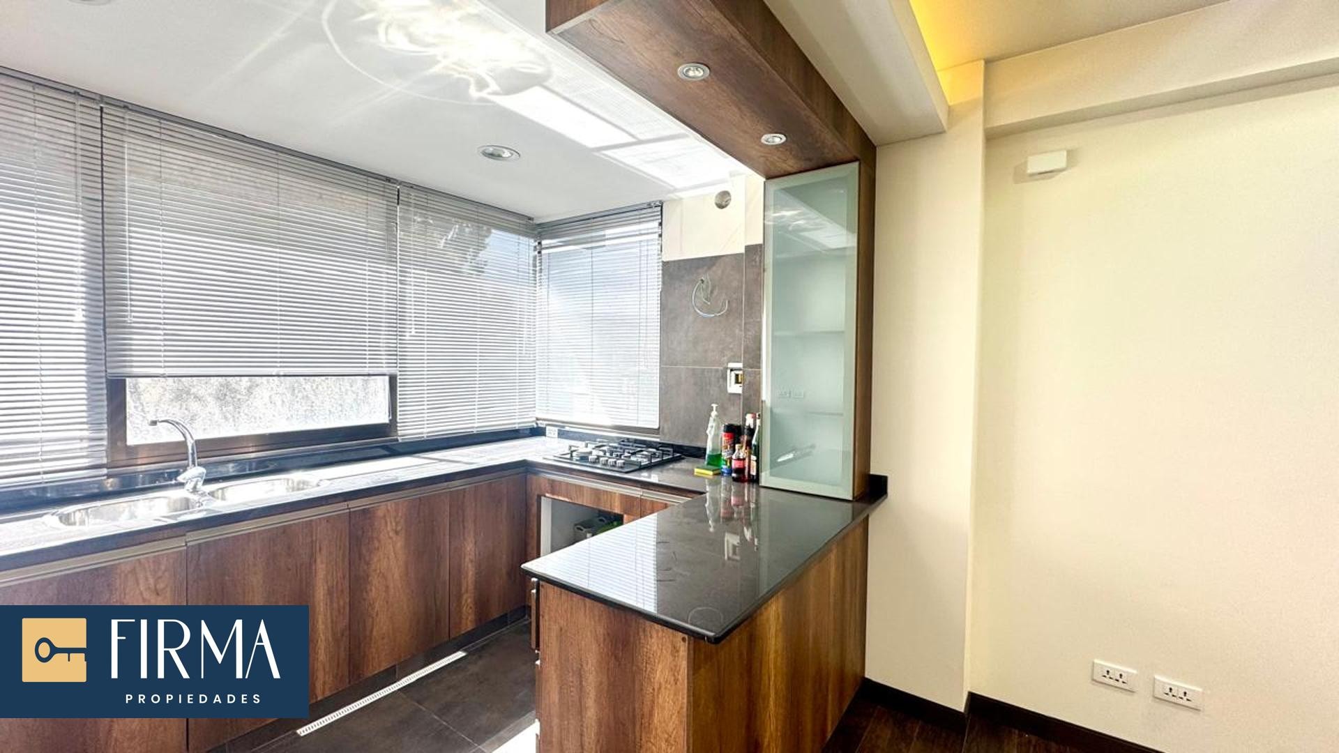 En Venta a Bs 661,200 Foto 3