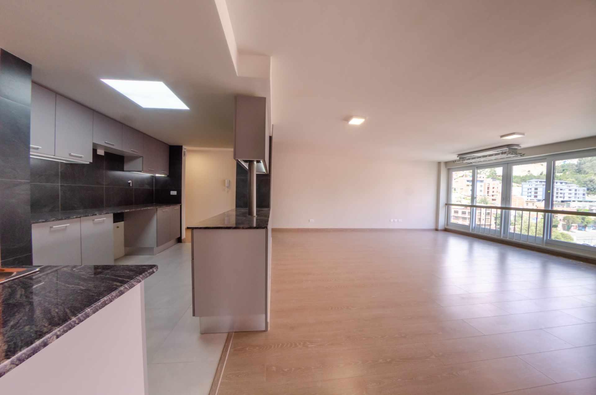 Departamento en Venta LOS OBRAJES  - Av. Héctor Ormachea, entre calles 1 y 2 Foto 21