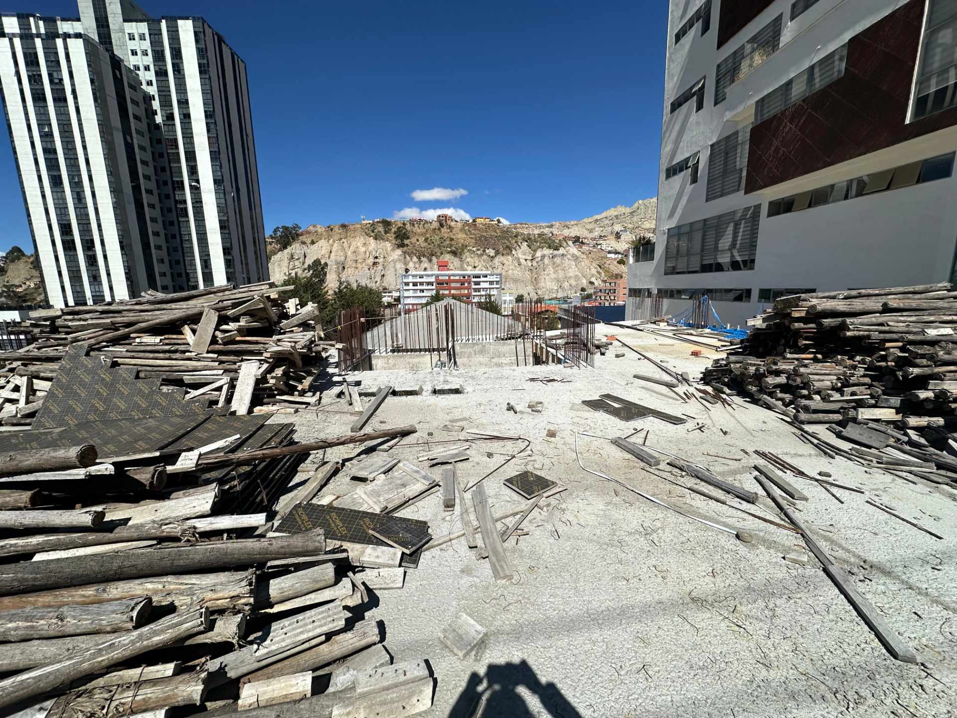 Terreno en VentaOBRAJES Foto 3