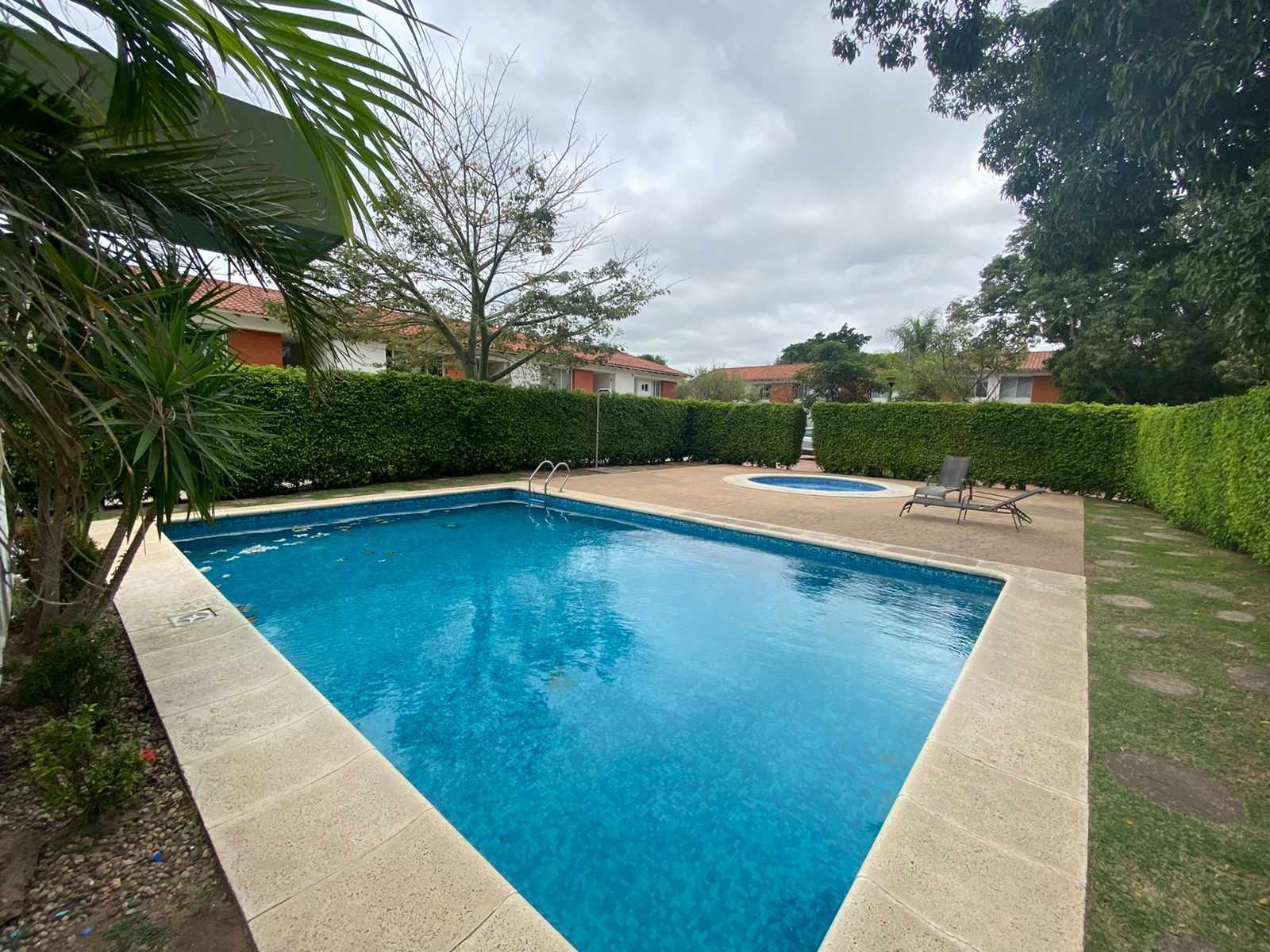 Casa en AlquilerCASA EN ALQUILER CONDOMINIO COSTA DORADA 4to ANILLO Y RADIAL 27 Foto 4