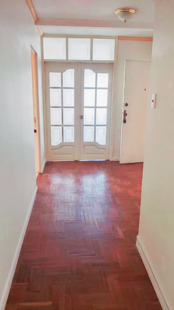 Departamento en AlquilerAVENIDA ARCE, SAN JORGE  (NO TIENE MUEBLES) 3 dormitorios 2 baños 1 parqueos Foto 2