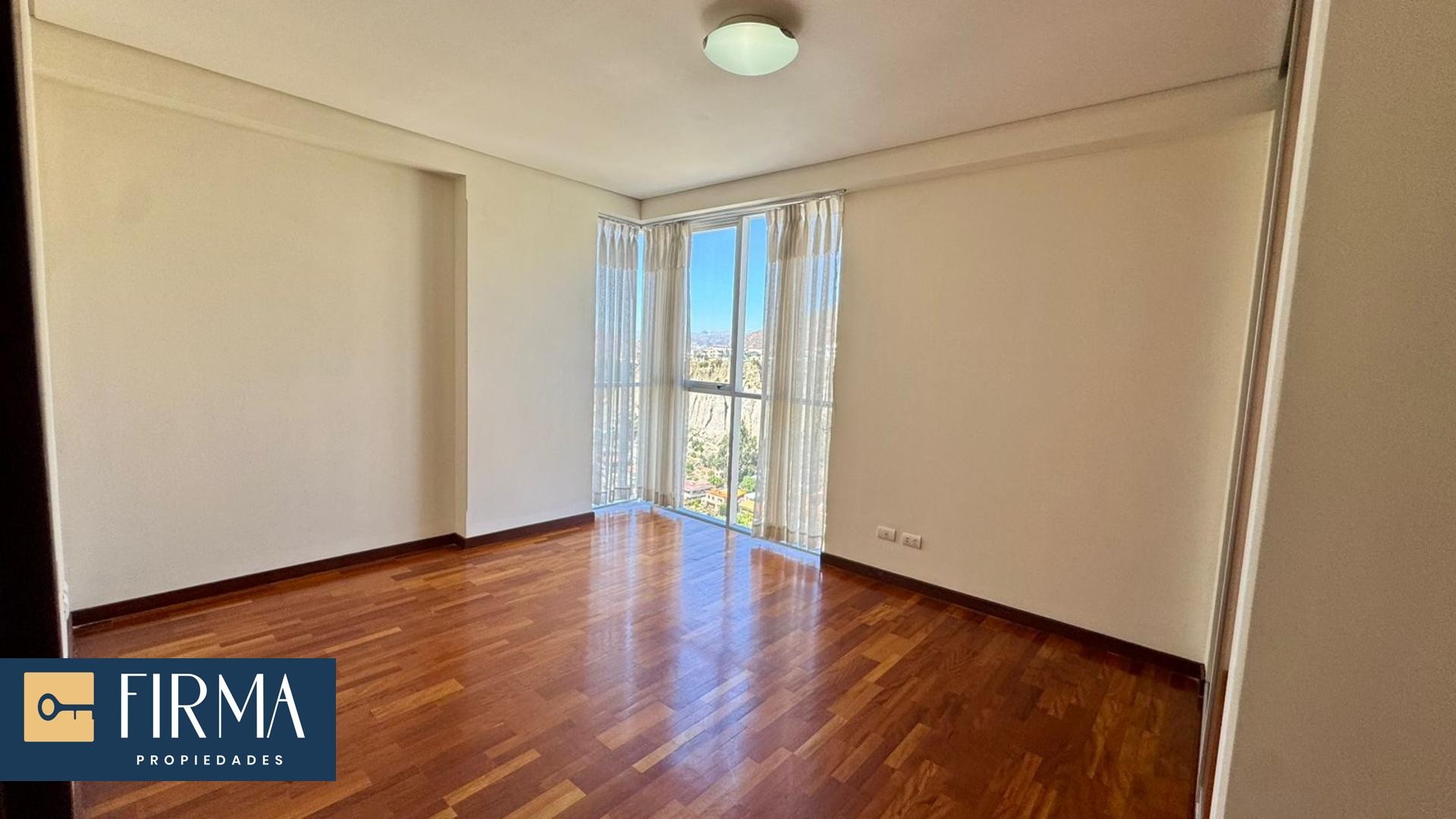 En Alquiler a Bs 6,500 Foto 5