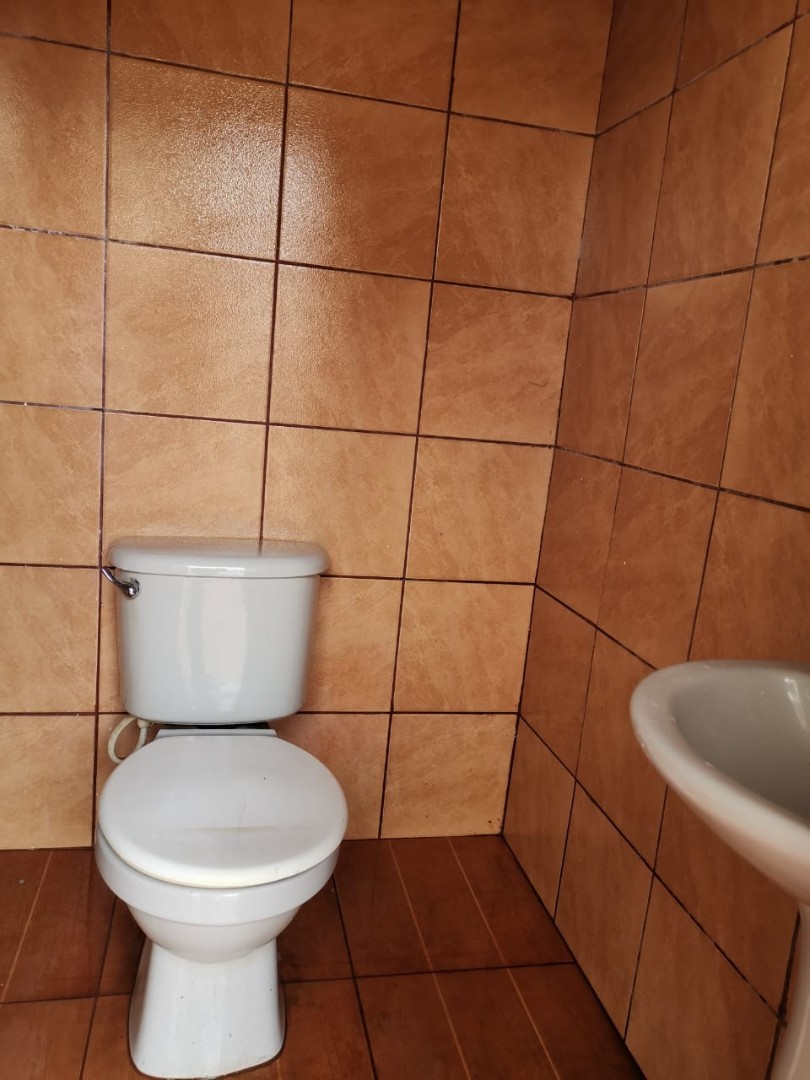 Casa en VentaAVENIDA LA CAMPANA  UNA CUADRA ANTES DEL 8VO ANILLO Y DOS CUADRAS DEL MERCADO LA CAMPANA Foto 15