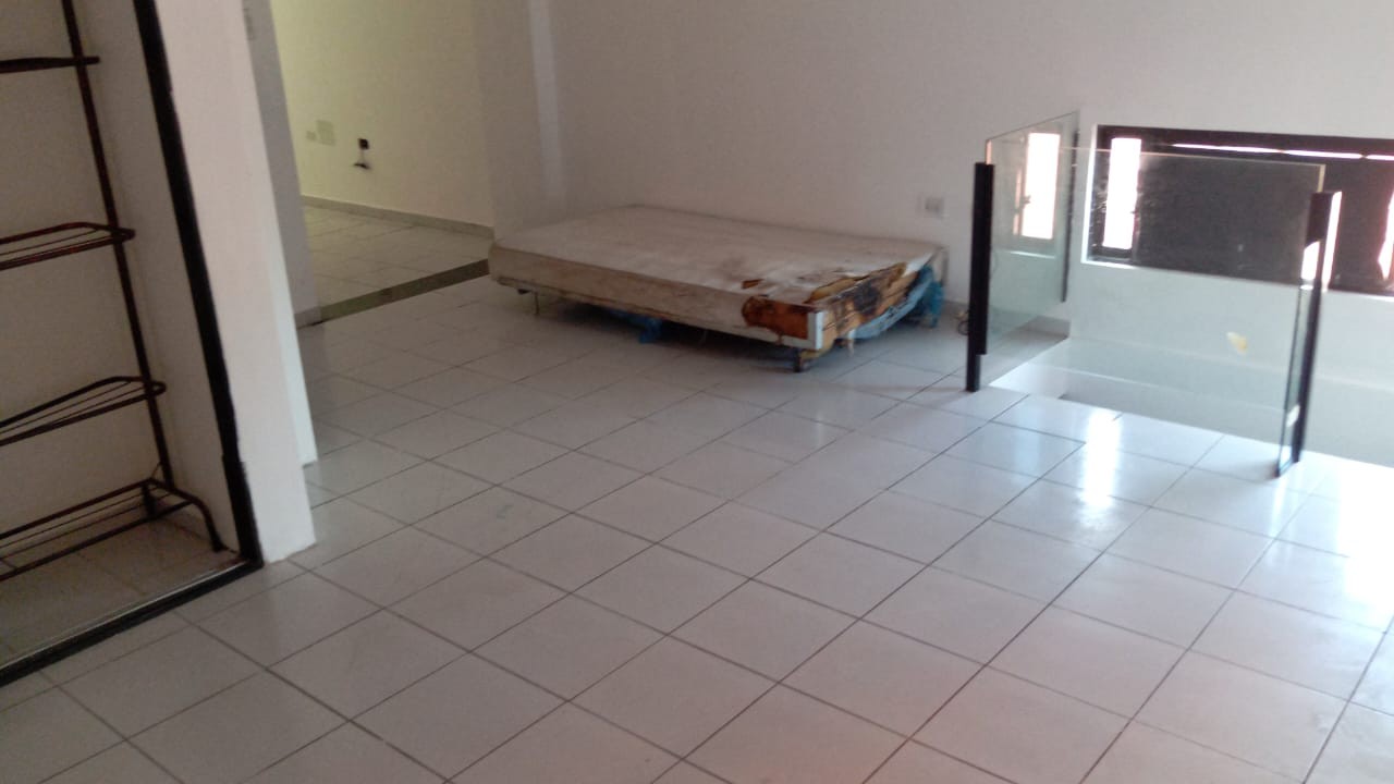 Departamento en Entre 1er y 2do anillo Oeste en Santa Cruz de la Sierra 1 dormitorios 1 baños  Foto 4