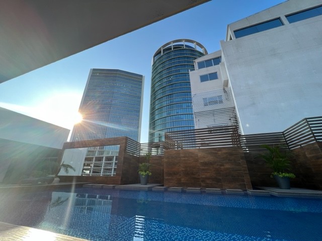 Departamento en AlquilerCondominio Onix, Equipetrol Norte, entre 3er. y 4to. Anillo, próximo a Manzana 40.  2 dormitorios 2 baños 1 parqueos Foto 16