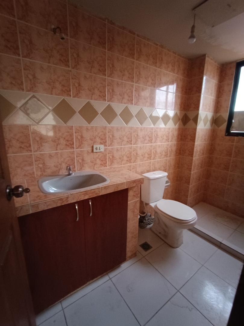 Departamento en Cala Cala en Cochabamba 2 dormitorios 3 baños  Foto 5
