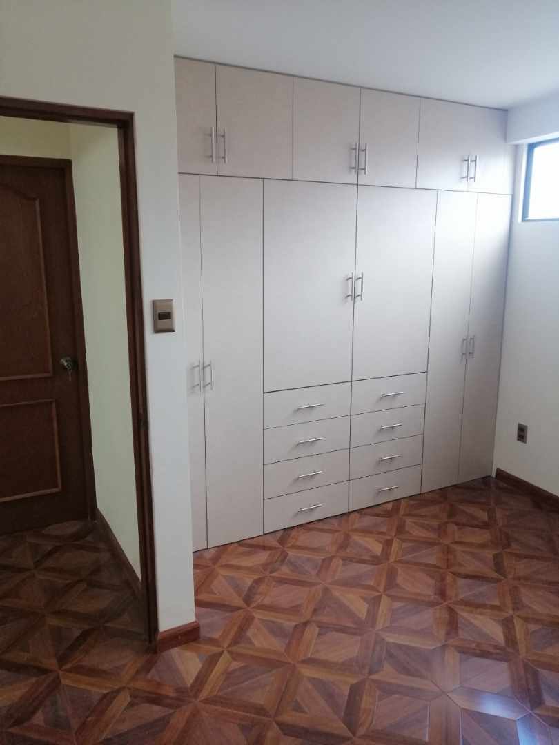 Departamento en Sopocachi en La Paz 2 dormitorios 2 baños  Foto 7