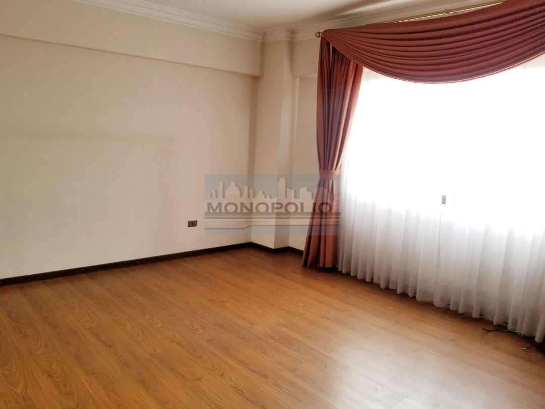 Departamento en VentaInmediaciones plazuela Colon 3 dormitorios 4 baños 1 parqueos Foto 3