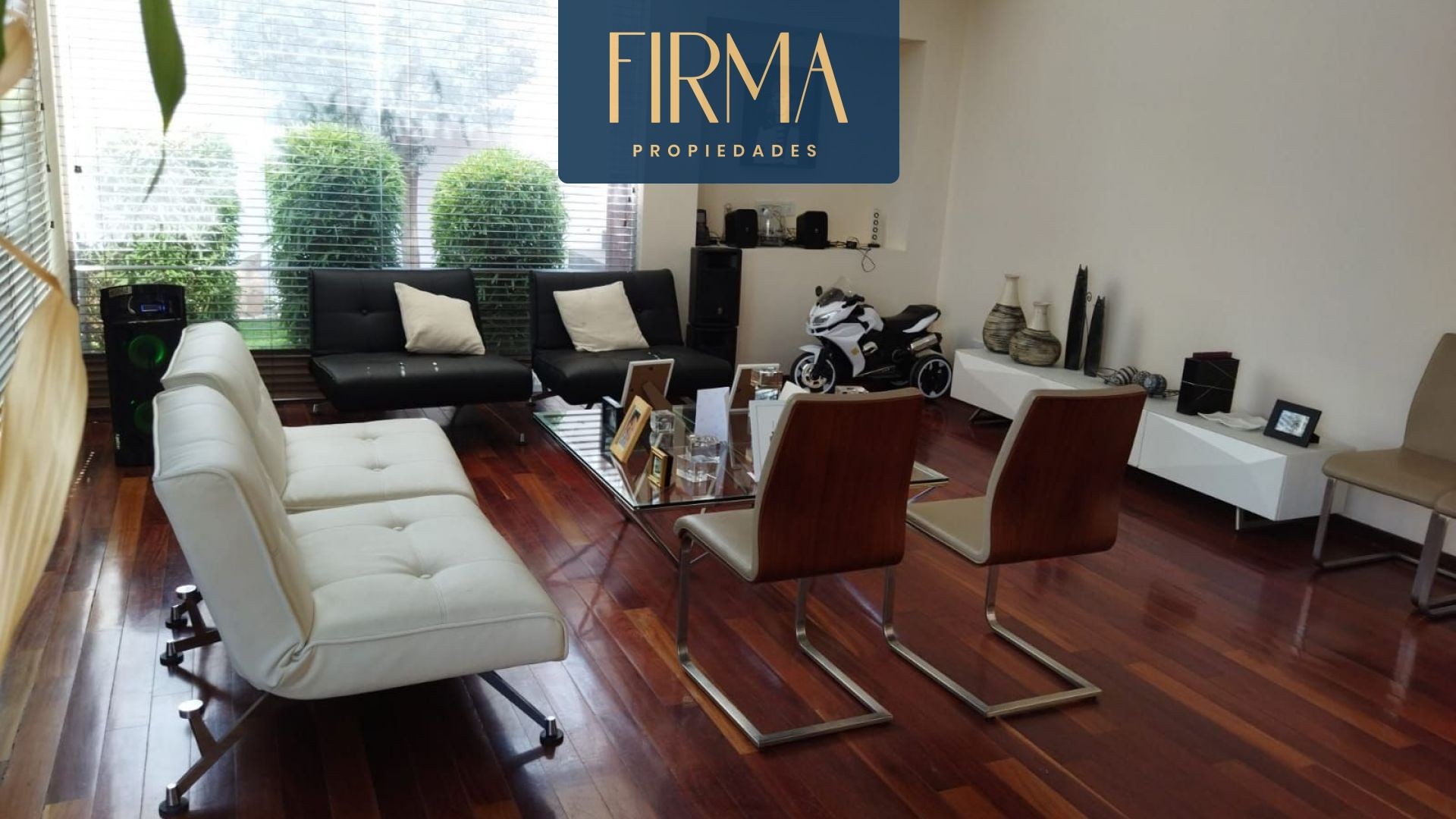 Casa en VentaCASA EN VENTA, COTA COTA 3 dormitorios 5 baños 5 parqueos Foto 16