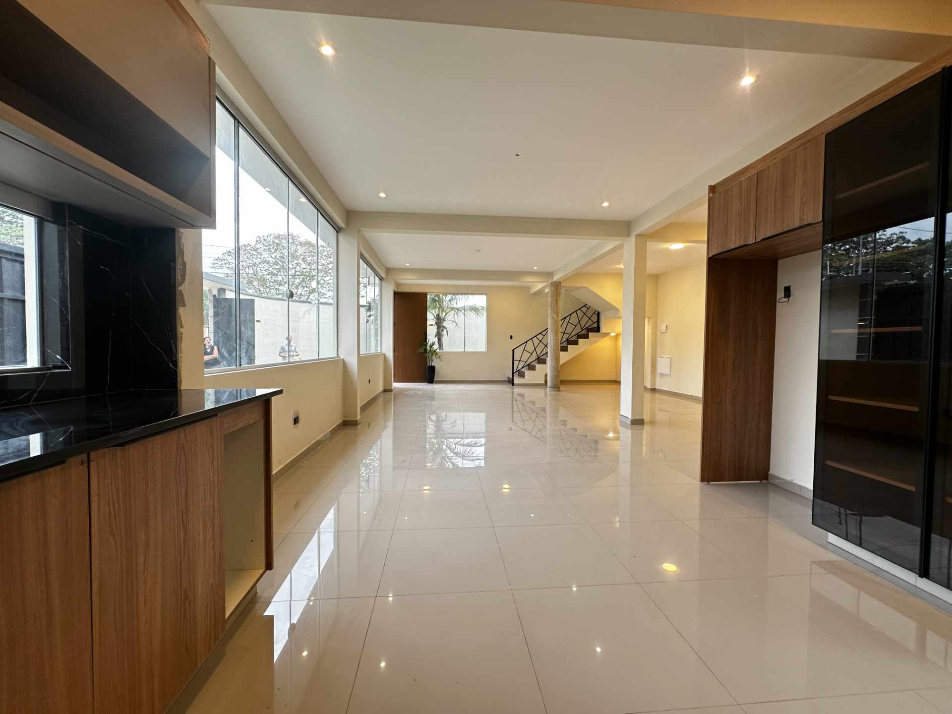 Casa en VentaAV. RADIAL 12, CERCA AL MERCADO EL FUERTE Foto 8