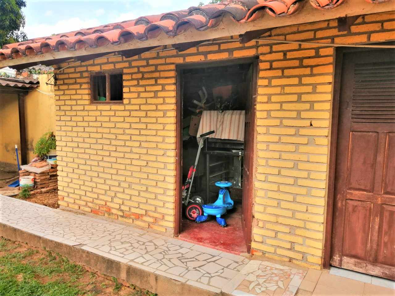 Casa en Entre 5to y 6to anillo Este en Santa Cruz de la Sierra 6 dormitorios 2 baños 4 parqueos Foto 26