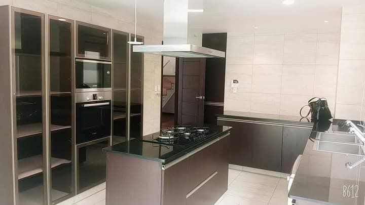 Casa en Achumani en La Paz 3 dormitorios 3 baños 2 parqueos Foto 3