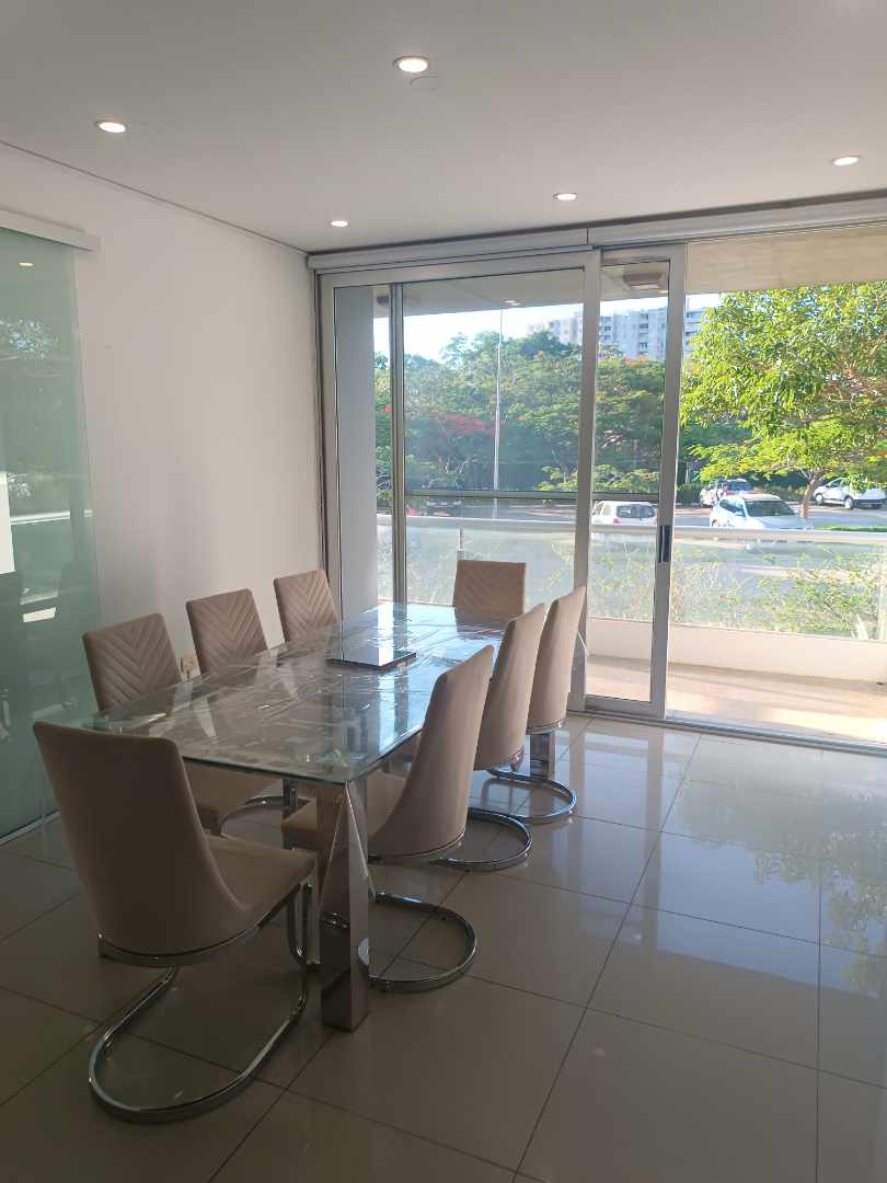 Departamento en Entre 4to y 5to anillo Oeste en Santa Cruz de la Sierra 3 dormitorios 3 baños 2 parqueos Foto 8