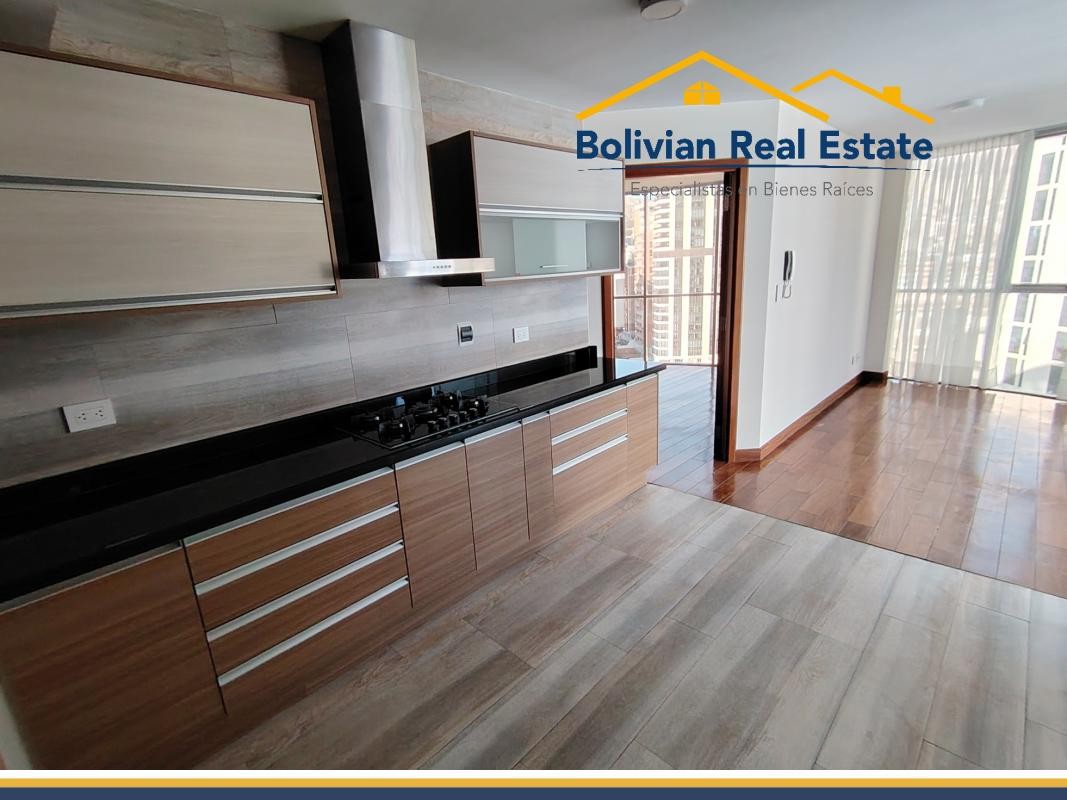Departamento en AlquilerCALACOTO AV. BALLIVIAN MODERNO Y ELEGANTE DEPARTAMENTO EN ALQUILER  Foto 8