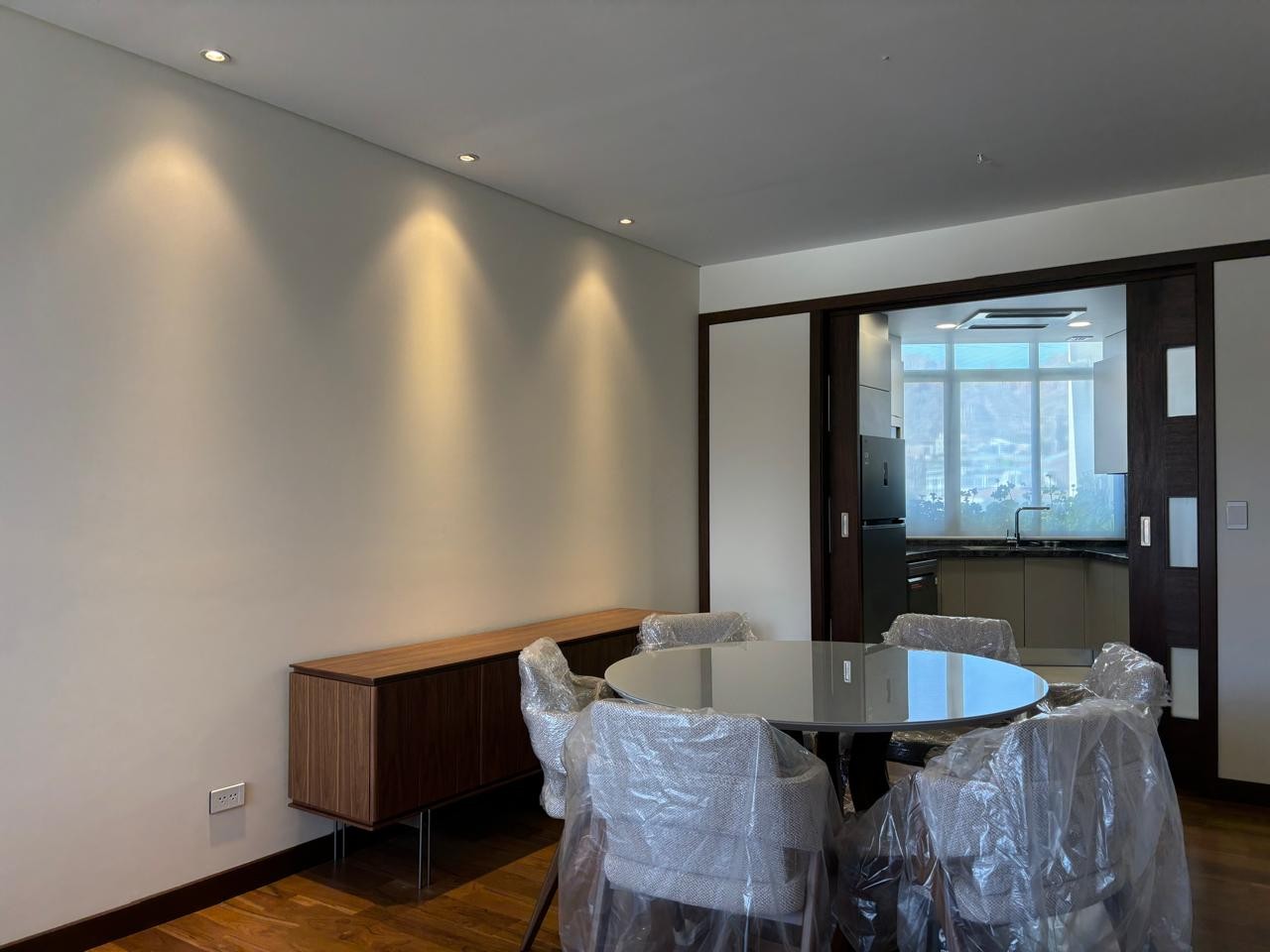 En Alquiler a $us 1,200 Foto 2