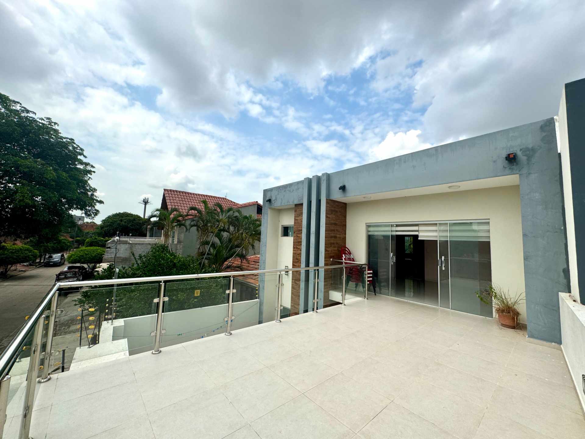 Casa en VentaCASA EN VENTA - 3ER ANILLO EXTERNO 4 dormitorios 3 baños 3 parqueos Foto 5