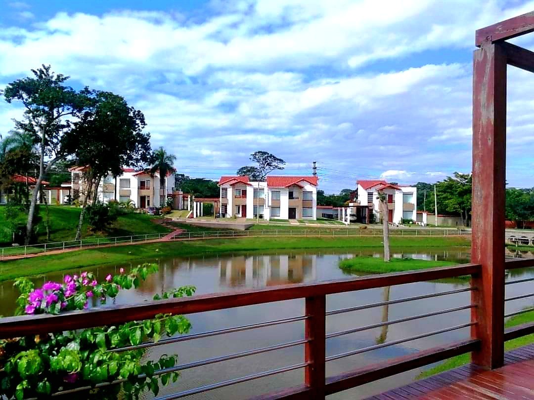 Casa en VentaURUBÓ
LOS PARQUES 2
Condominio Cerrado Foto 6