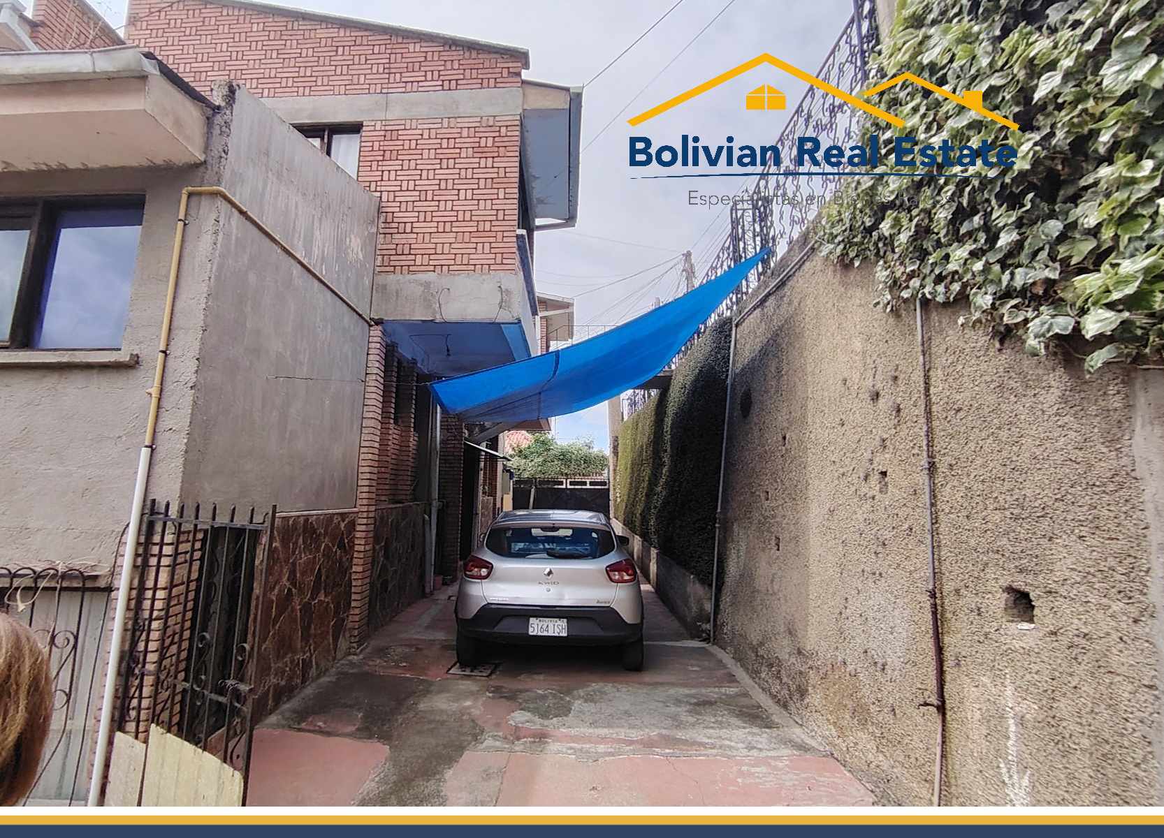 Casa en Miraflores en La Paz 6 dormitorios 4 baños 3 parqueos Foto 2