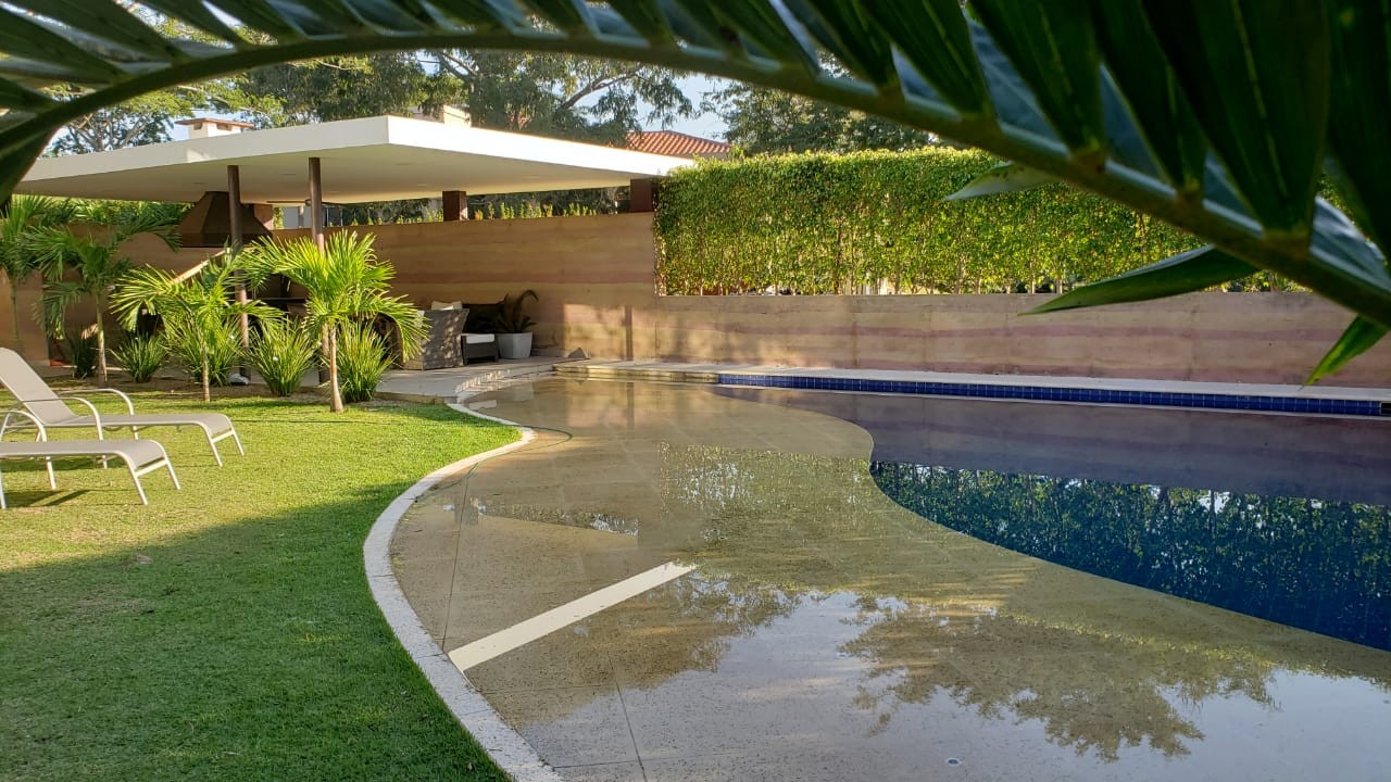 Casa en Urubó en Santa Cruz de la Sierra 5 dormitorios 5 baños 3 parqueos Foto 19