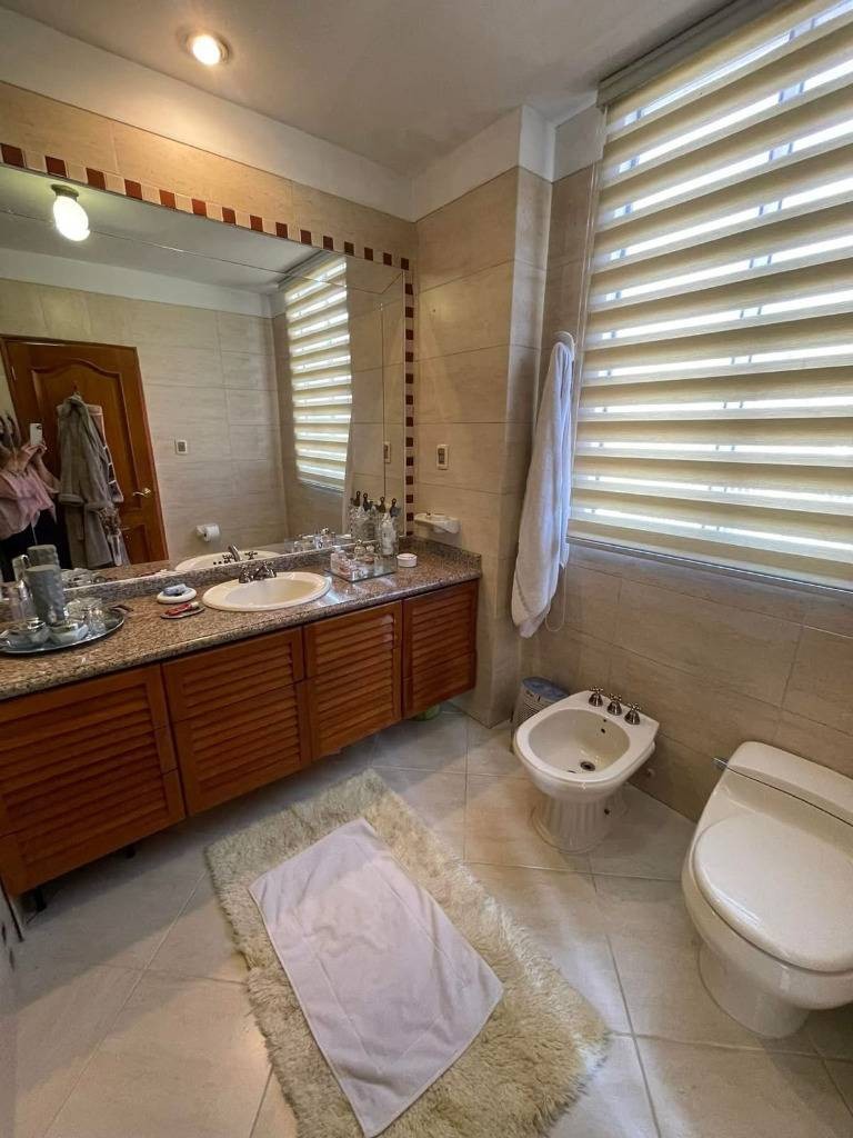 Departamento CALACOTO, ENTRE CALLES 8 Y 9 Foto 10