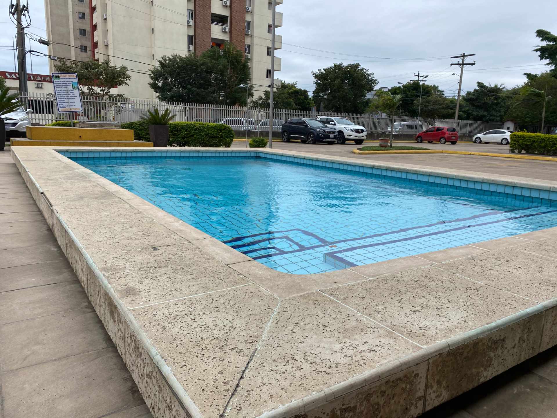 Departamento en VentaCondominio San Francisco, Av. Doble Via entre 5 y 6 anillo  Foto 5