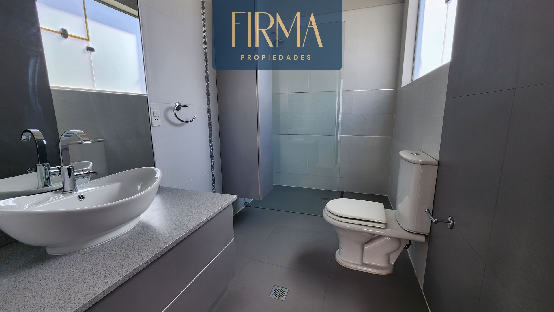 Casa en AlquilerCALACOTO, COSTANERA Foto 34