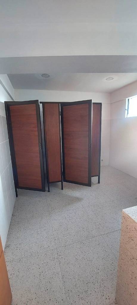 Local comercial en AlquilerSAN MIGUEL CALLE 18 DE CALACOTO Foto 3