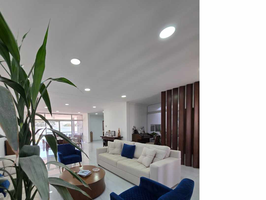 Casa Zona Norte
Condominio La Pradera
Casa de Lujo c/5 Suites Foto 15