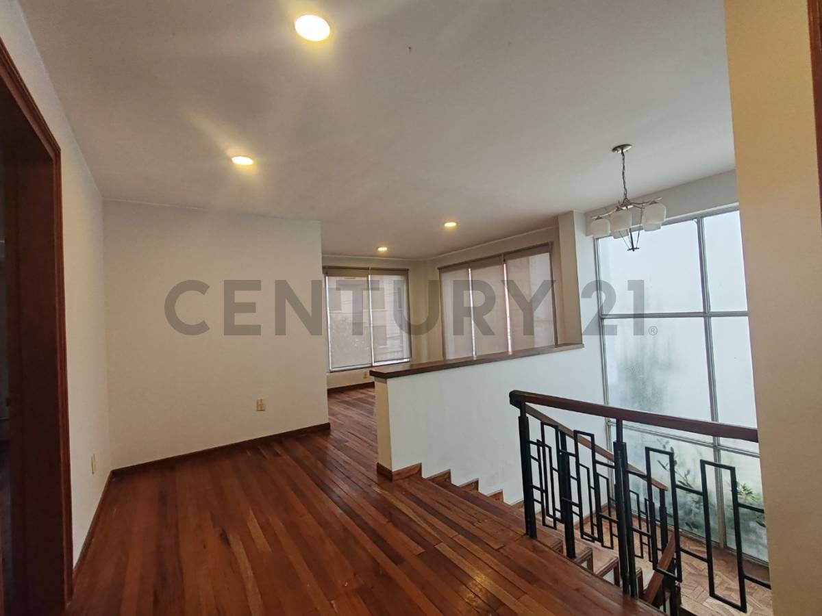 En Alquiler a Bs 11,800 Foto 26