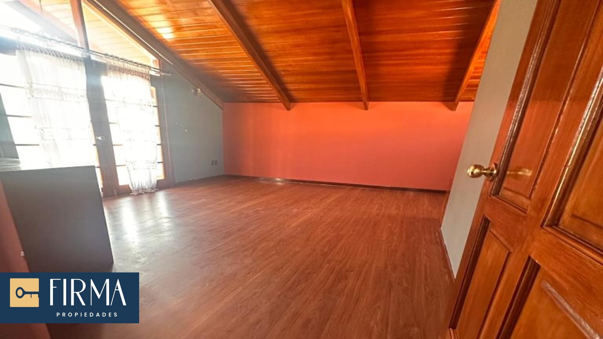 Casa en AlquilerCASA EN ALQUILER EN ACHUMANI - LA BARQUETA 3 dormitorios 6 baños 2 parqueos Foto 5