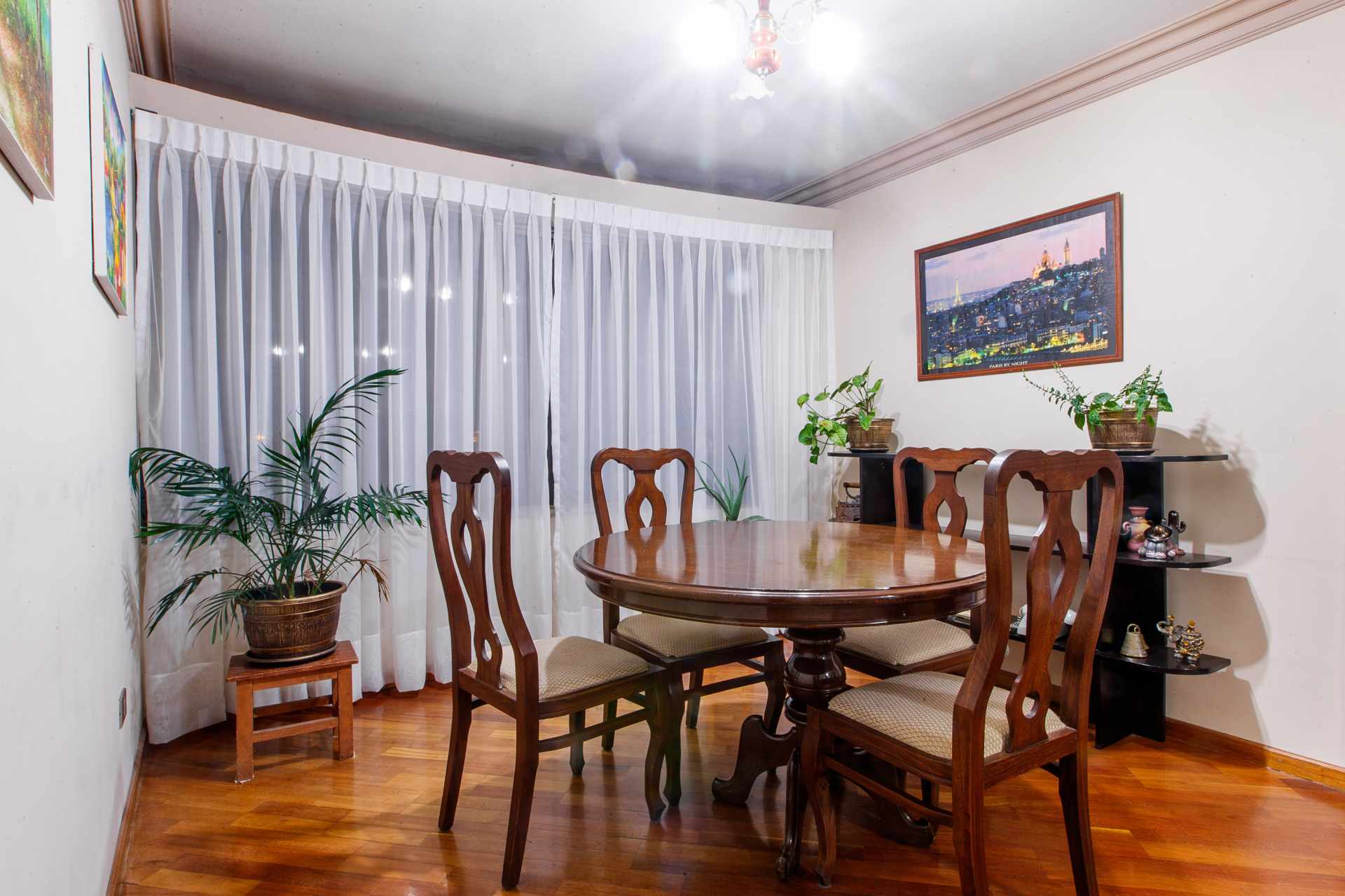 Departamento en VentaEdificio Torres del Sol, Av. Ballivian 838 entre Oruro y Ramón Rivero 2 dormitorios 3 baños 1 parqueos Foto 32