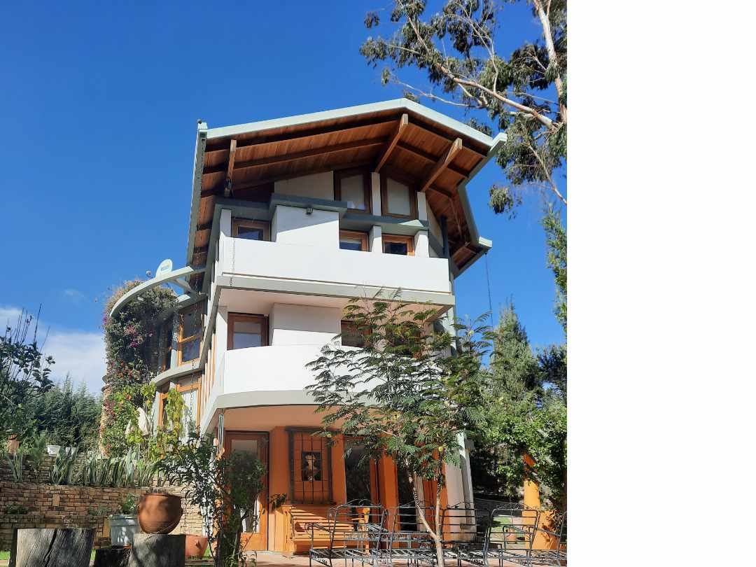 Casa en VentaMallasilla 3 dormitorios 4 baños 4 parqueos Foto 3
