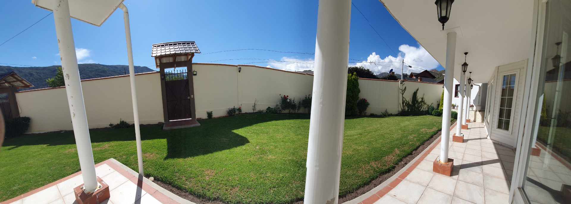Casa en VentaZona Sur, Huajchilla. Urbanizacion Bartos. 4 dormitorios 4 baños 6 parqueos Foto 7