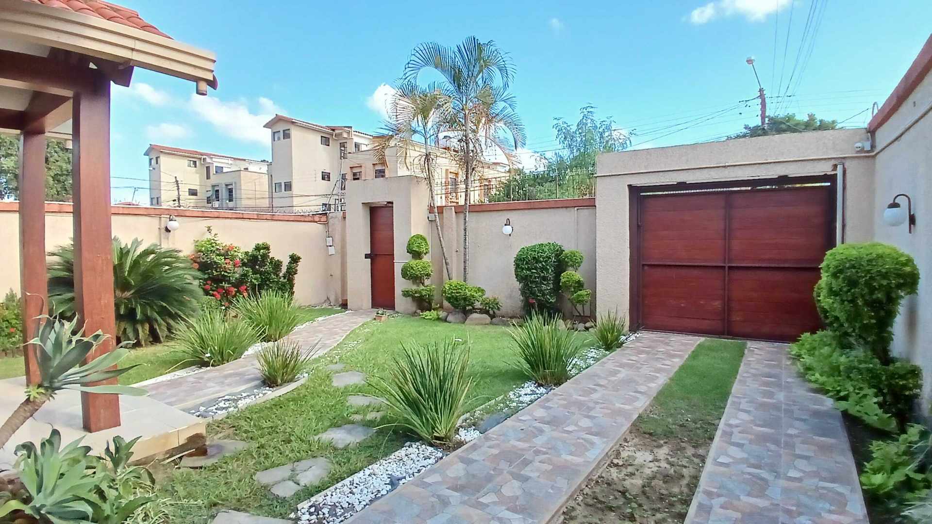 Casa 📍 Ubicación: 5º Anillo – Entre Alemana y 2 de Agosto Foto 5
