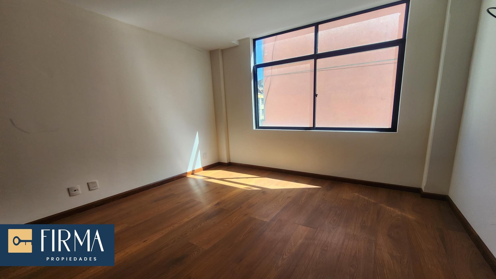 Departamento en VentaDEPARTAMENTO EN VENTA CON BALCON EN ACHUMANI Foto 8