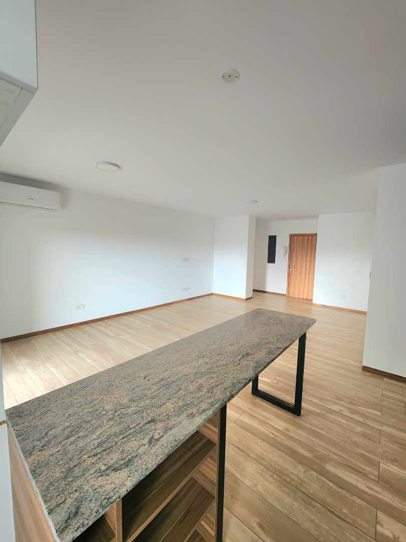 En Alquiler a Bs 6,350 Foto 16