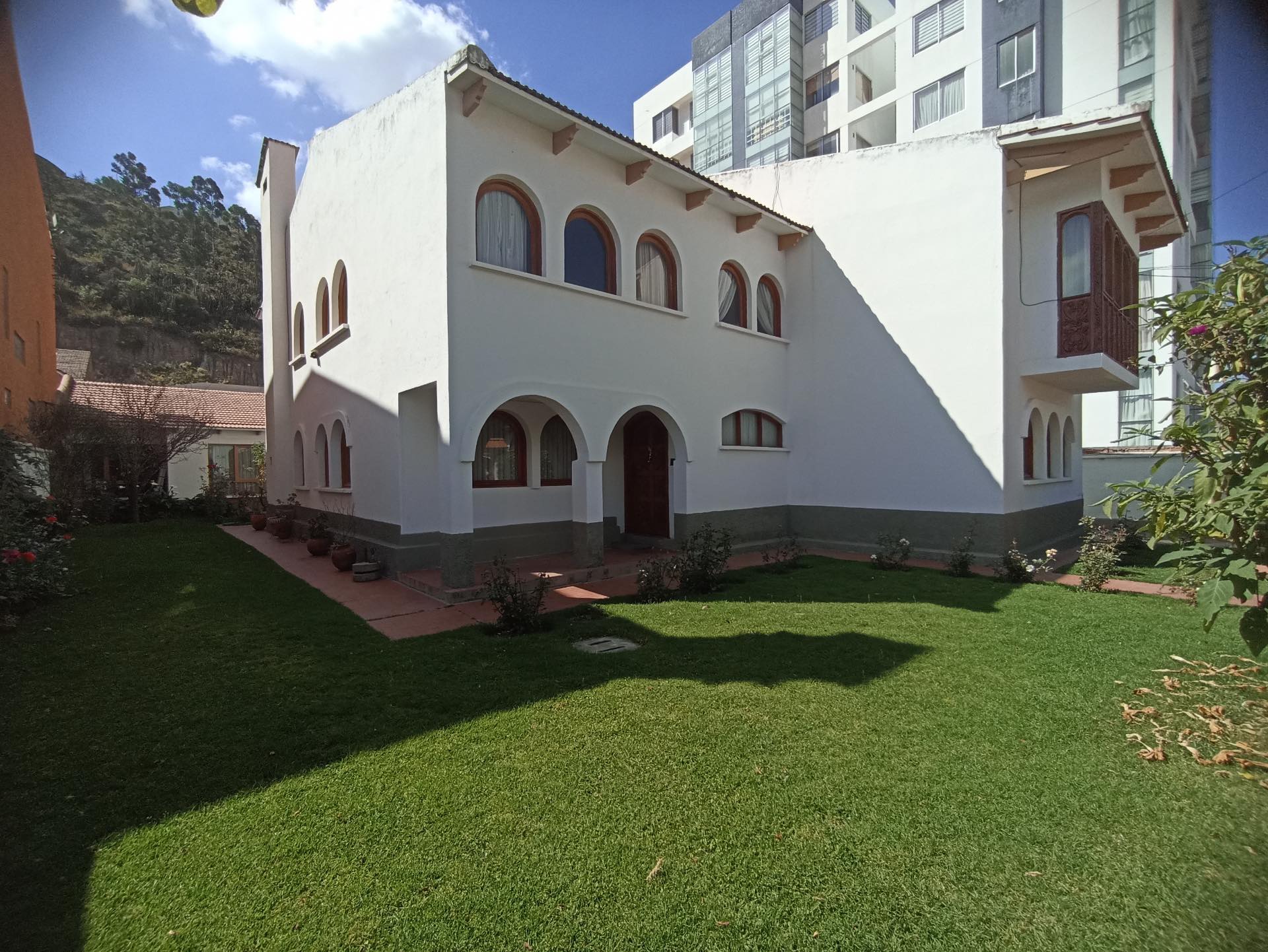 Departamento en VentaCASA EN VENTA / IRPAVI 7 dormitorios 5 baños 5 parqueos Foto 26