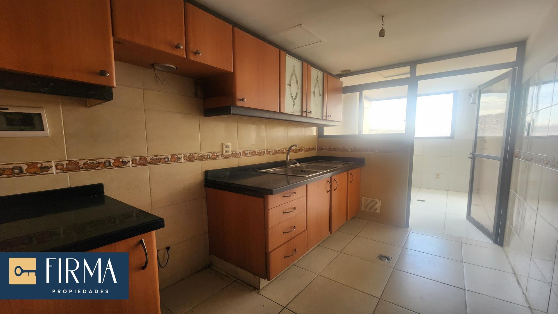 Departamento en Miraflores en La Paz 3 dormitorios 3 baños  Foto 9